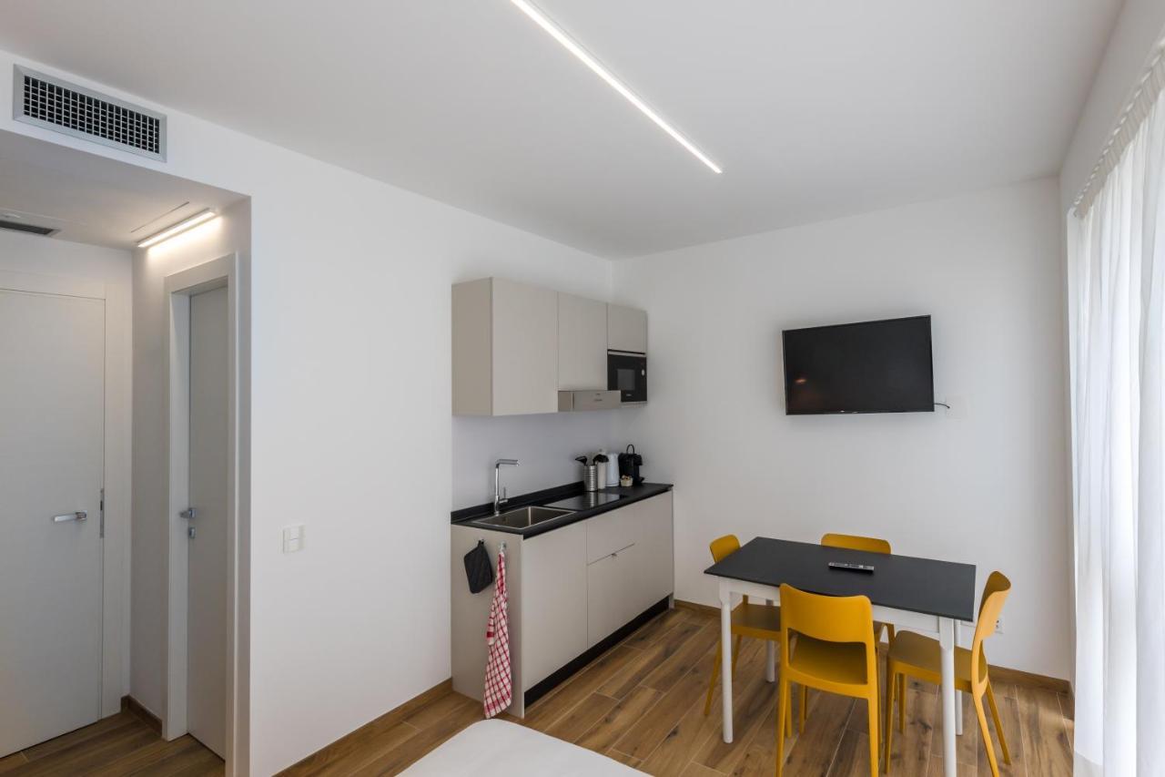 Modern Studios Mendrisio Exterior photo